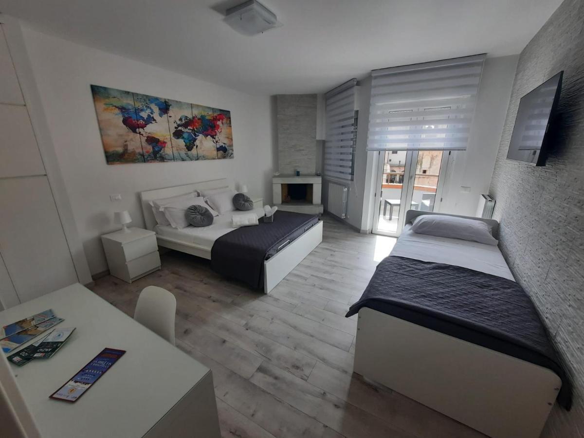 Guest House Tra Cielo E Mare Нетуно Екстериор снимка